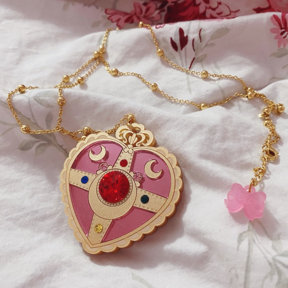 Kumacrafts Sailor Moon Heart Moon Brooch necklace